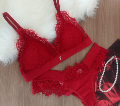 Brazilian Lace Lingerie Set with Removable Pads
